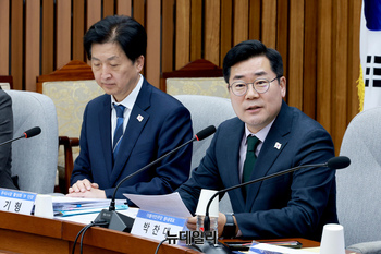 [포토] 상법개정 관련 발언하는 박찬대 민주당 원내대표