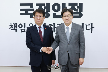 [포토] 박상우 국토부 장관 만난 권성동 대표 권한대행