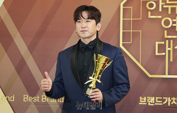 [포토] 신화 이민우 '엄지 척'