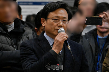 [포토] 사과하는 김이배 제주항공 대표이사 