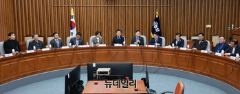 [포토] 중진의원들 만난 이재명 더불어민주당 대표