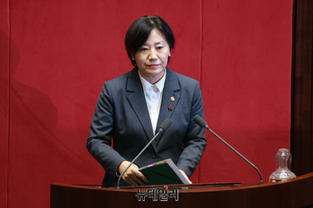 [포토] 농업4법 등 재의의 요구 이유 설명하는 송미령 장관