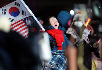 [영상] "이 몸이 죽어서 나라가 산다면"...윤 사수집회 인기곡 '양양가'
