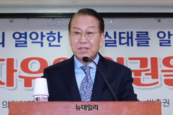 [포토] 북한인권 국회포럼서 축사하는 권영세 비대위원장