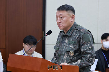 [포토] 답변하는 이승오 합참 작전부장