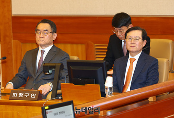 [포토] 변론기일 출석한 대통령 측 변호인단