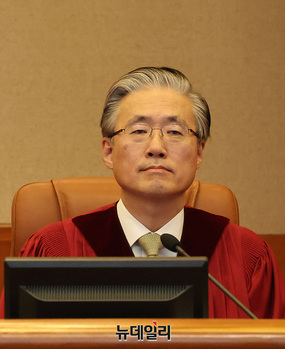 [포토] '尹탄핵 변론기일' 자리한 김형두 헌법재판관 