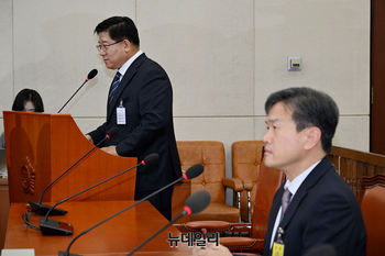 [포토] 서부지법 사태 현안보고 하는 이호영 경찰청장 직무대행