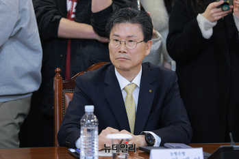 [포토] 현장간담회 참석한 강태영 농협은행장