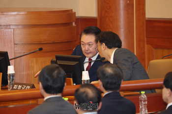 [포토] 헌재 출석한 윤석열 대통령