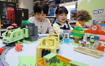 [포토] 레고코리아 "더 똑똑해진 ‘듀플로 기차’ 만나보세요"