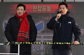 [포토] 김세의 가세연 대표, 공수처 한남관저 압수수색 규탄