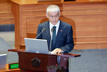 [포토] '서울서부지법 사태' 관련 답변하는 천대엽 법원행정처장 