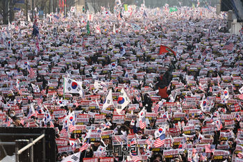 [영상] 광화문 가득 채운 윤석열 대통령 탄핵반대 국민대회