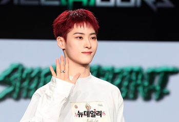 [포토] 빨간머리로 돌아온 올아워즈 유민