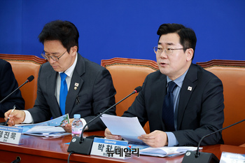 [포토] 전력산업 간담회, 축사하는 박찬대 원내대표