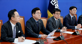 [포토] 박찬대 "경찰 고위직 승진 인사 의심스럽다"