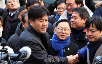 [포토] '불법자금' 2심 선고 앞둔 김용 