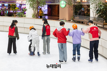 [포토] 롯데월드, 보육원 아동 겨울방학 나들이 지원 ‘드림티켓’ 초청행사 실시