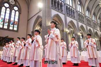 [포토] 2025년 천주교 서울대교구 부제 서품식