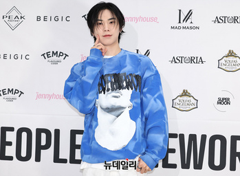 [영상] 가수 라키 '패션위크 PT왔어요'