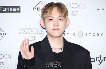 [영상] 지플랫 '가벼운 손인사'