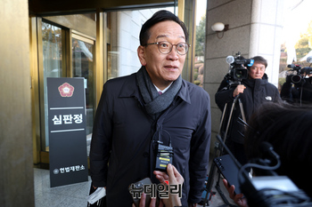 [포토] 윤석열 대통령 측 변호인 석동현 변호사