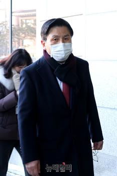 [포토] 헌재 입장하는 황교안 전 국무총리 