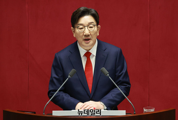 [포토] 교섭단체 대표연설 하는 권성동 원내대표