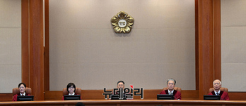 [포토] 대통령 탄핵심판 7차변론 자리한 헌법재판관