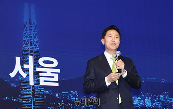 [포토] AI 비전 발표하는 오세훈 서울시장 