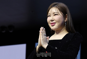 [영상] 송가인이 첫 작사한곡 '평생'