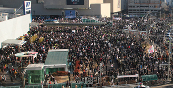 광주의 '반탄 집회 불허' … 이러고도 '민주화 성지' 내걸 수 있나