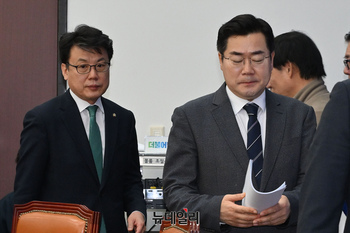 [포토] 정책조정 회의 참석한 박찬대 원내대표