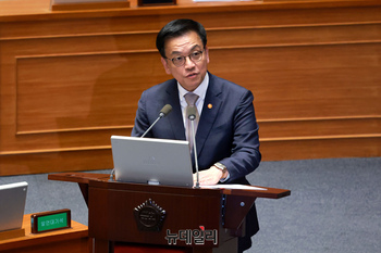 [포토] 대정부질문 출석한 최상목 대통령 권한대행