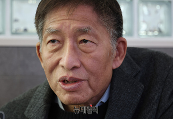 [포토] 광주 금남로서 열린 '탄핵반대'집회 연사로 나선 주동식 대표