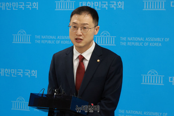 [포토] 울산시당위원장 사퇴한 김상욱 의원