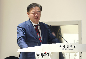 [포토] 체제수호 결의대회, 인사말하는 민경욱 전 의원