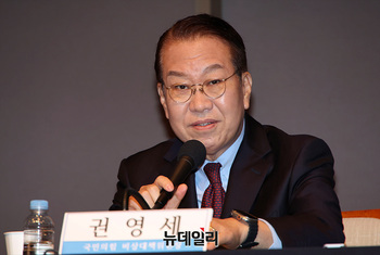 [포토] 권영세 국민의힘 비상대책위원장 초청 관훈토론회 