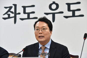 [포토] 발언하는 천하람 당대표 권한대행