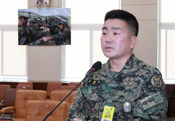 [포토] 답변하는 김현태 육군 특수전사령부 707특수임무단장