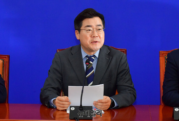 {포토} 박찬대 "명태균 게이트수사결과 맹탕"