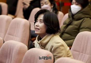 [포토] 탄핵심판 참관하는 박은정 의원