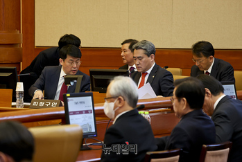 [포토] 탄핵심판 9차변론, 윤석열 대통령측 변호인단