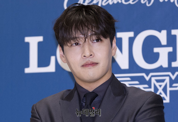 [영상] 강하늘, 팬서비스는 확실하게