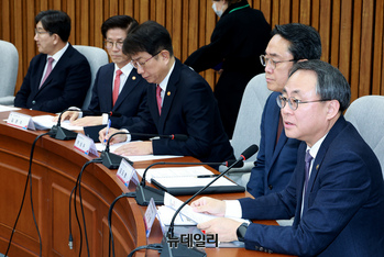 [포토] 발언하는 고기동 행정안전부 장관 직무대행