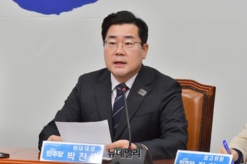 [포토] 최고위 참석한 박찬대 민주당 원내대표