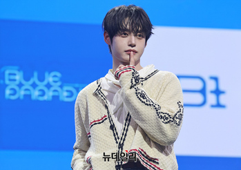 [영상] 제로베이스원 김지웅, 상큼 포토타임