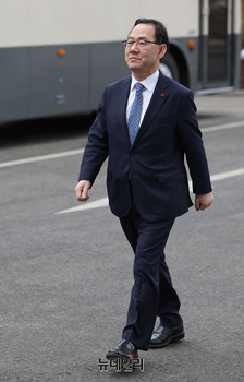 [포토] 입장하는 주호영 의원