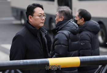 [포토] 입장하는 천하람